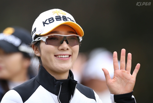 안송이, 여자골프 237번째 도전만에 첫 우승…최혜진 4관왕(종합)