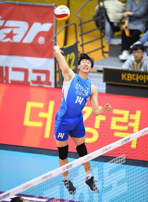 '삼성화재 루키' 정성규 구본승 잘하지만…신인왕 경쟁해야죠