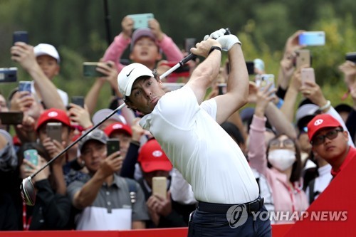 매킬로이, WGC HSBC 챔피언스 연장 우승…통산 18승
