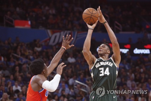NBA 디펜딩 챔프 토론토, 레이커스 연승 저지
