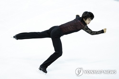 '점프 난조' 차준환·유영, 시니어 GP 4차 대회 쇼트 '부진'(종합)