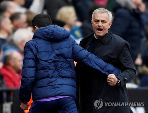 'UCL서 펄펄' 손흥민, 4경기 연속 득점포로 16강행 확정 지을까?