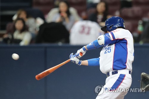 김재환 투런포 '쾅'…김경문호, 평가전서 푸에르토리코 제압
