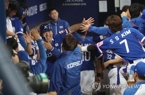 김광현 막고 김재환 뚫고…김경문호, 프리미어12 2연승