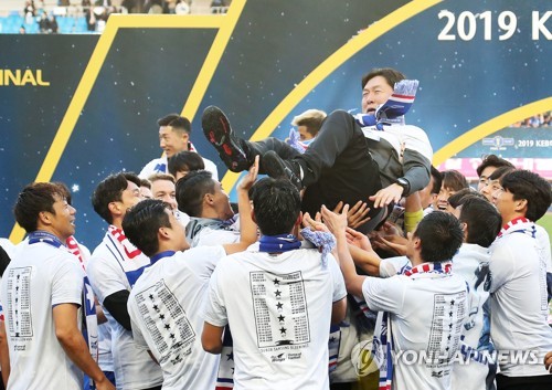 이임생 수원 감독 기회 제대로 못 준 고승범에게 항상 미안