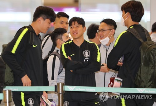 주말 혈투 앞둔 전북, 인천공항에 버스 보내 피곤한 선수 '마중'