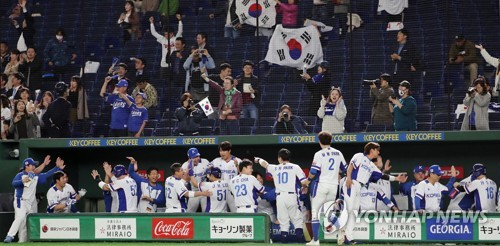 '고구마 타선 안녕∼' 사이다 같았던 김현수의 싹쓸이
