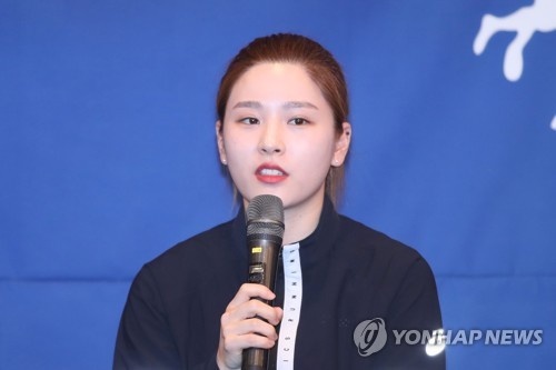 우승 공약에 대구시청 남영신 감독님 노래하고, 저희는 춤추고