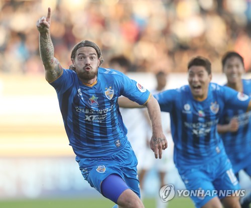 '불투이스 동점골' 울산, 전북과 1-1 무…우승팀은 최종전에서(종합)