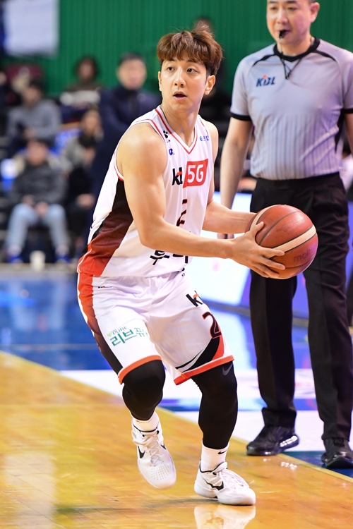 '김철욱 15득점' KGC, '오카포 데뷔' 현대모비스 꺾고 4연승