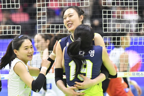 '해결사' 양효진, 시즌 개인 최다 29점…현대건설, 선두 도약(종합)