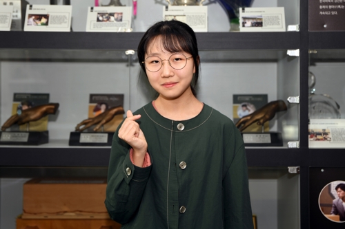 현역 최연소 여자프로기사 탄생…13세 정유진 입단