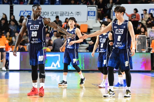 [프로농구전망대] 4연승 KCC, 인삼공사·SK와 연전서도 기세 이을까