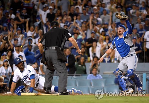 토론토는 '유망주 천국'…류현진 '짝꿍' 포수들도 젊은피