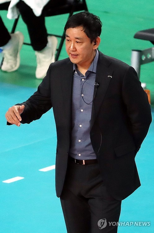 남자배구 최태웅 현대캐피탈 감독 안정적으로 가고 있다