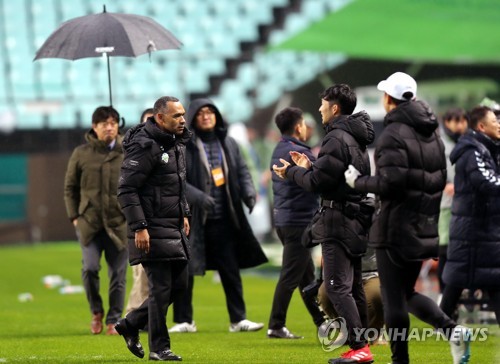 '역전 우승' 지휘 모라이스 전북 감독 모든 선수가 수훈갑