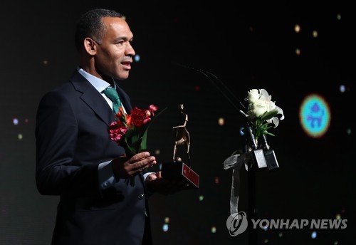 모리뉴 모라이스, 내 축구계 친구 '톱3'…K리그 우승 축하해