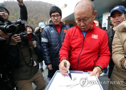 쉼표 없는 도전자 박항서 지난 일은 추억…도전은 감독의 인생