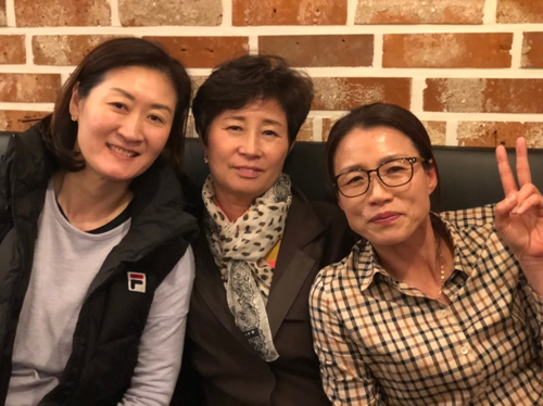 이재영·다영 어머니 도쿄올림픽 동반 출전해 언니들 도와주길