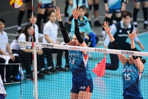 '삼각편대의 위력' GS칼텍스, 도로공사와의 혈전 승리