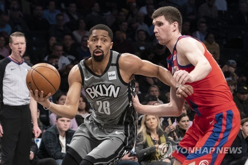 릴러드 첫 트리플더블 앞세운 NBA 포틀랜드, 휴스턴 잡고 2연승