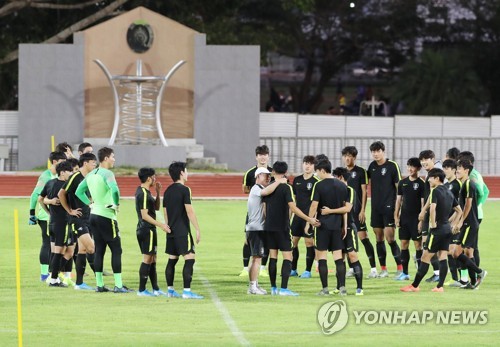 김학범호, 중국전 대비 비공개 훈련…경쟁보다 팀이 우선