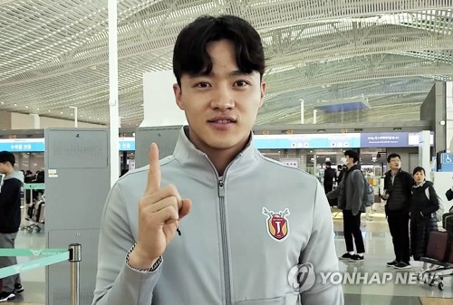 '제주 부활' 선봉에 설 이적생 정조국·김영욱 승격 향해 가자