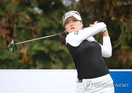 LPGA 무대에서도 빛난 KLPGA 신인왕…조아연, 선두에 3타차 3위
