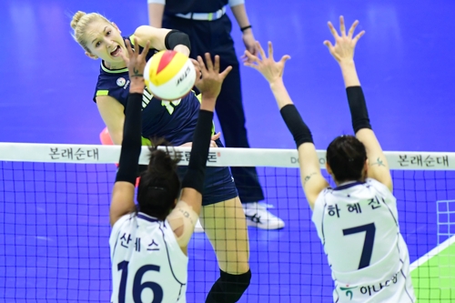 양효진, 여자부 첫 5천500득점…현대건설, 도로공사 잡고 5연승
