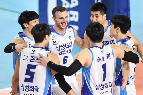 프로배구 삼성화재 마침내 7연패 탈출…45일 만에 승리