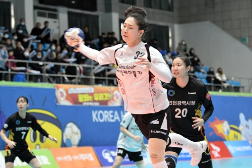 신인 우빛나 8골 맹활약…서울시청, 광주도시공사 꺾고 3연승