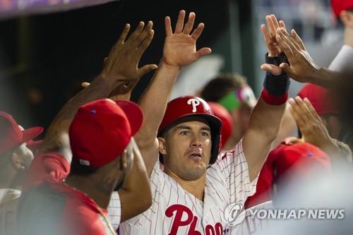MLB 올스타 포수 리얼무토, 연봉조정에서 패배