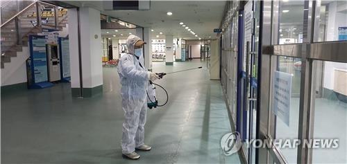 리그 끝나면 해외 여행가려 했는데…사투 중인 자가 격리자들