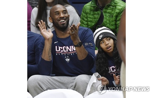 코비와 그의 딸을 기리며…NBA 올스타 2·24번 달고 뛴다