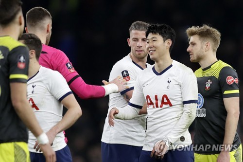 '4경기 연속골' 몰아친 손흥민, 한 시즌 최다 21골도 넘어설까