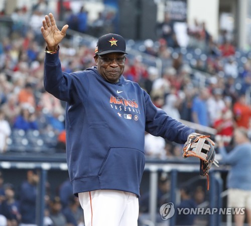 MLB '사인 훔치기' 휴스턴 첫 시범경기서 '야유 봇물'