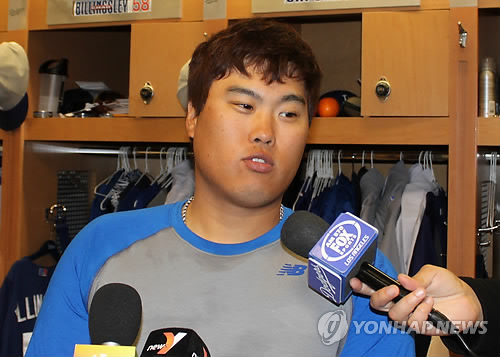 김광현, 성공적인 빅리그 데뷔전…7년 전 '류현진 데자뷔'