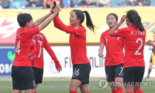한국 여자축구, 베트남에 3-0 완승…조 1위로 올림픽 예선 PO행