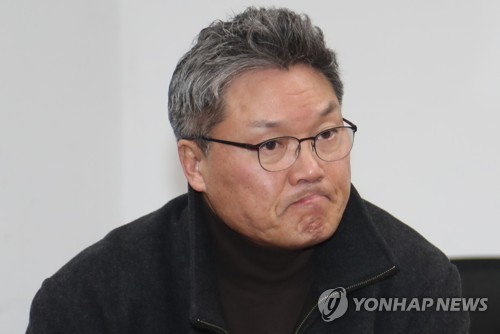 여자농구 이문규 감독 선수들 힘들어하고 나 역시 힘들다
