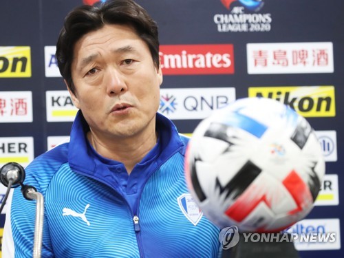 수원 이임생 '월드클래스' 이니에스타, 강한 압박으로 저지