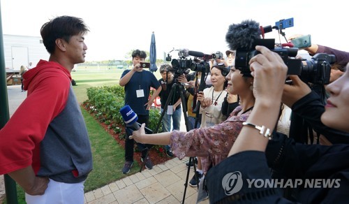 성공적 데뷔 김광현 그토록 꿈꿔왔던 무대…들뜨지 않을게요