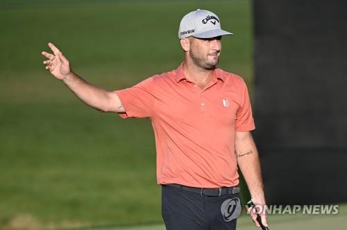 PGA투어 1R 65타 '깜짝 선두' 에버리…엿새 전엔 85타
