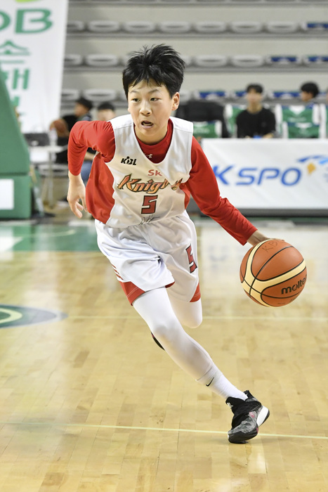 프로농구 SK, 용산중 김민재·김태인 연고선수로 추가 지명