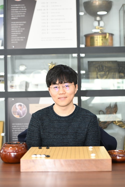 바둑 신민준 신진서 연승 막고 우승 확정…'저의 날'이었죠
