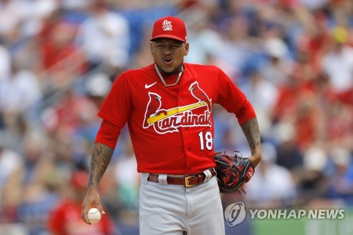 '김광현 경쟁자' 마르티네스, 3⅔이닝 6실점 부진