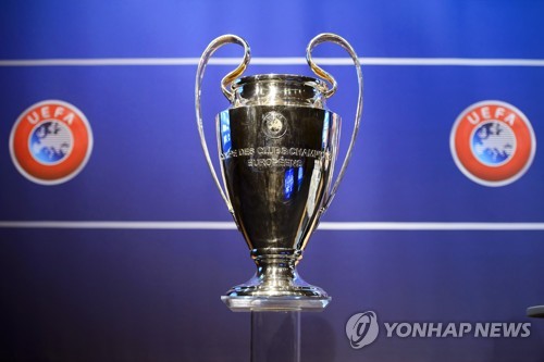 사상 초유 '올스톱' 유럽축구…내일 새 일정 짠다