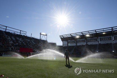 NBA 이어 NHL·MLS·MLB도 중단…미국 프로스포츠 '올스톱'
