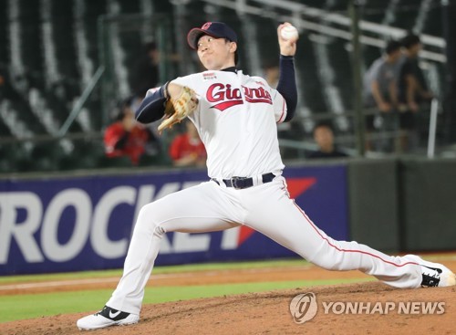 프로야구 롯데, FA 고효준과 1년 최대 1억2천만원에 계약