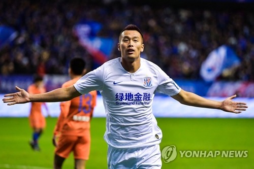 중국 FA컵 우승으로 2전3기 해낸 최강희 집 떠나지 마세요