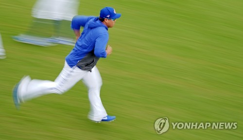 류현진, 올해도 '계단식 준비'…1이닝·투구수 10개씩 늘린다